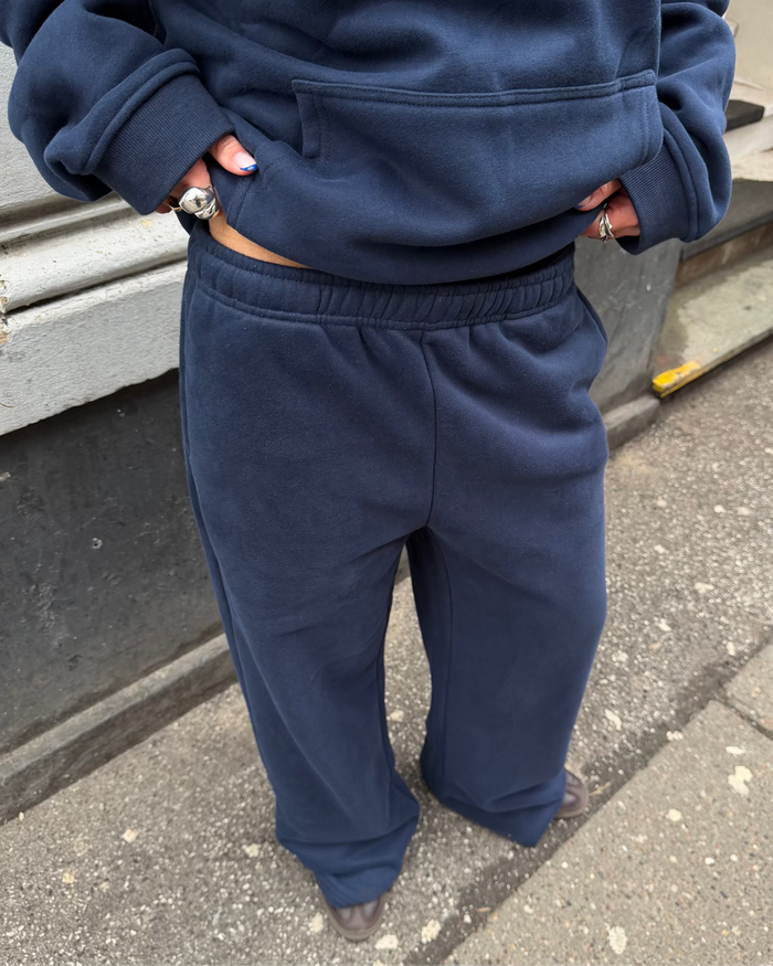 BAGGY SWEATPANTS - NAVY