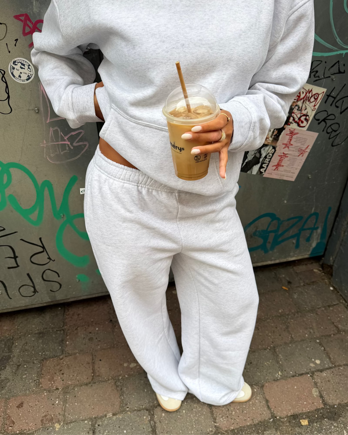 BAGGY SWEATPANTS - LIGHT GREY