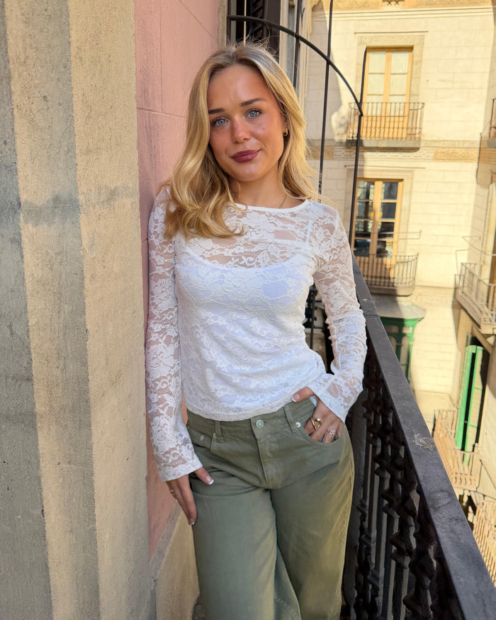 ALIX LACE TOP - WHITE