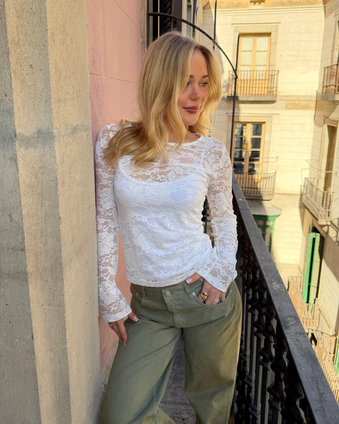 ALIX LACE TOP - WHITE