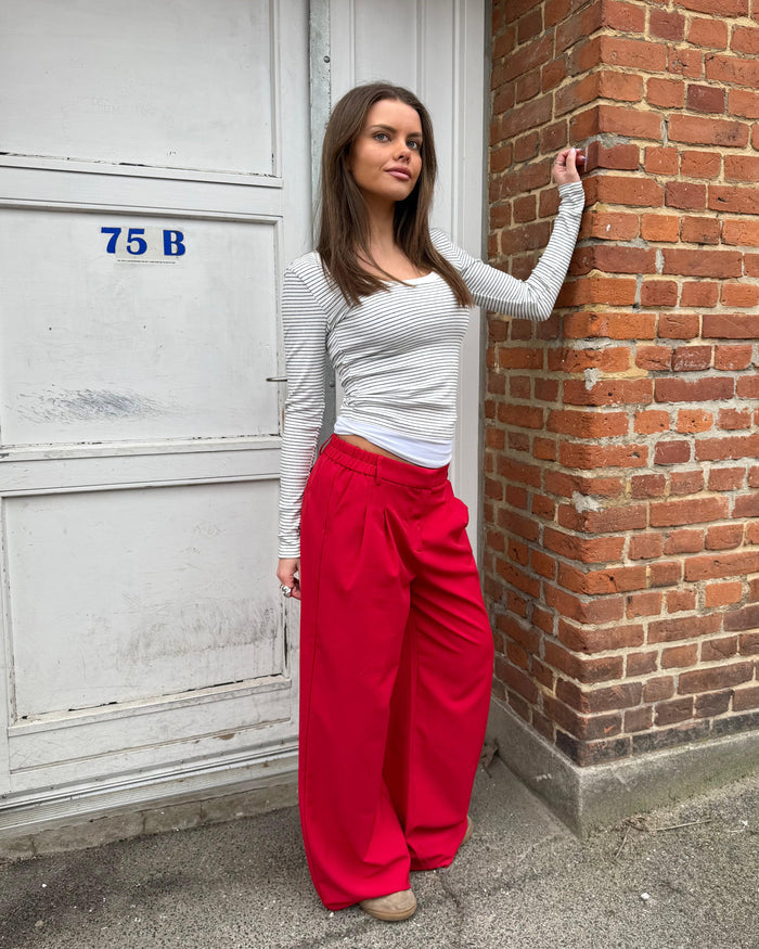 AIA BAGGY SUIT PANT - RED