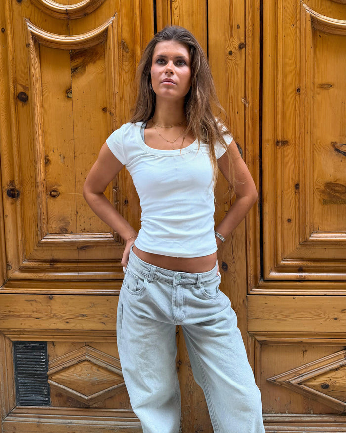 THEA KORTÆRMET T-SHIRT - WHITE