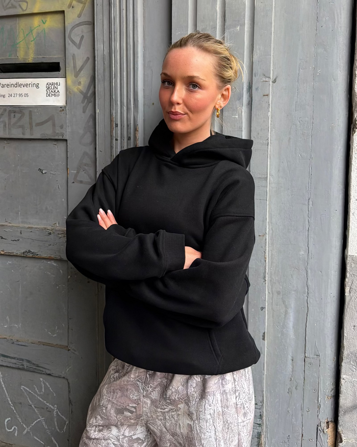 OVERSIZED HOODIE - BLACK