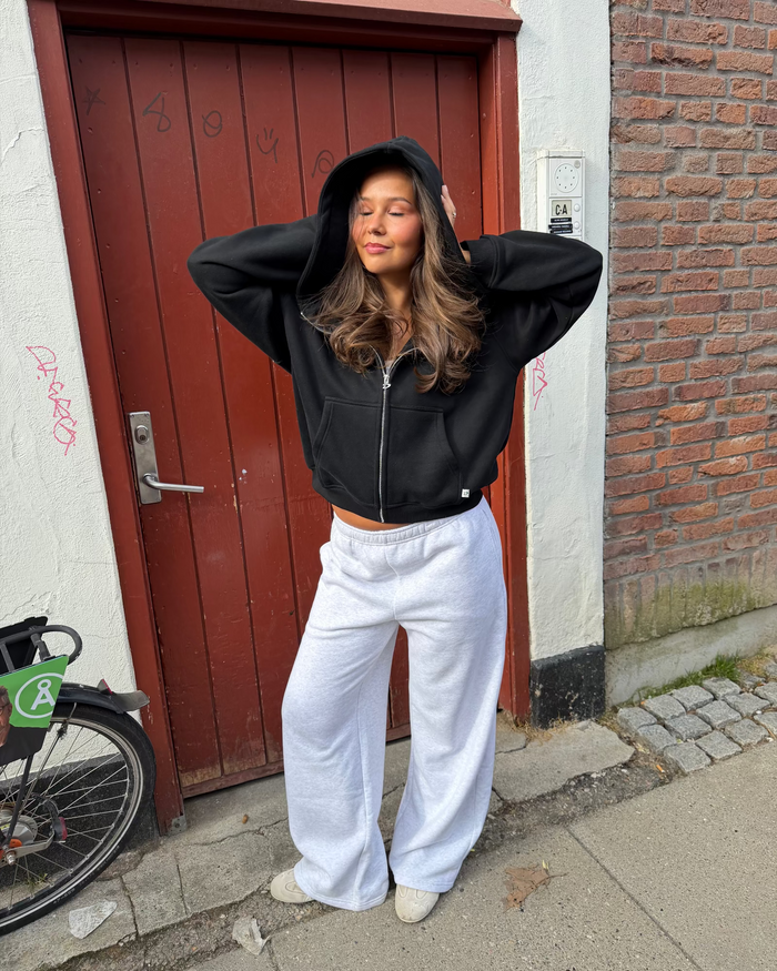 OVERSIZED ZIP HOODIE - BLACK