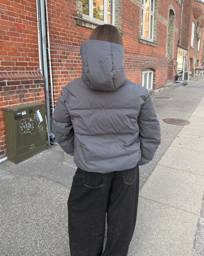 ALMA DOWN JACKET i dark grey – billede 4