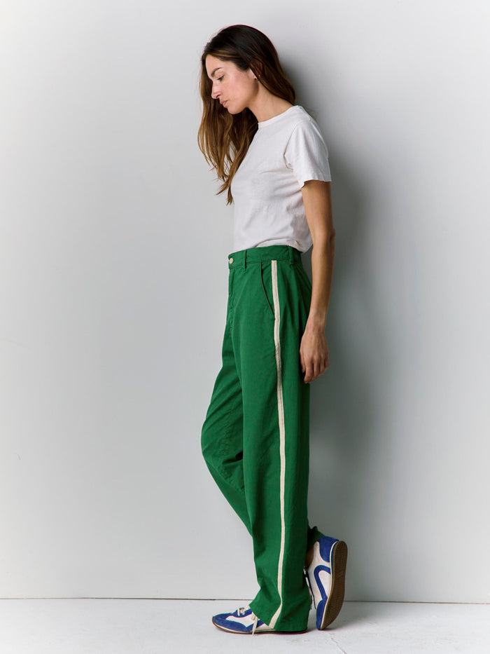 Gray baker striped trouser in kelly green