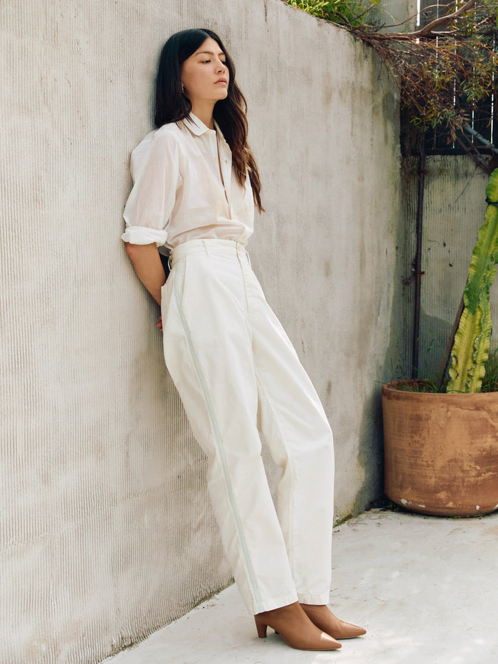 Gray baker striped trouser in white
