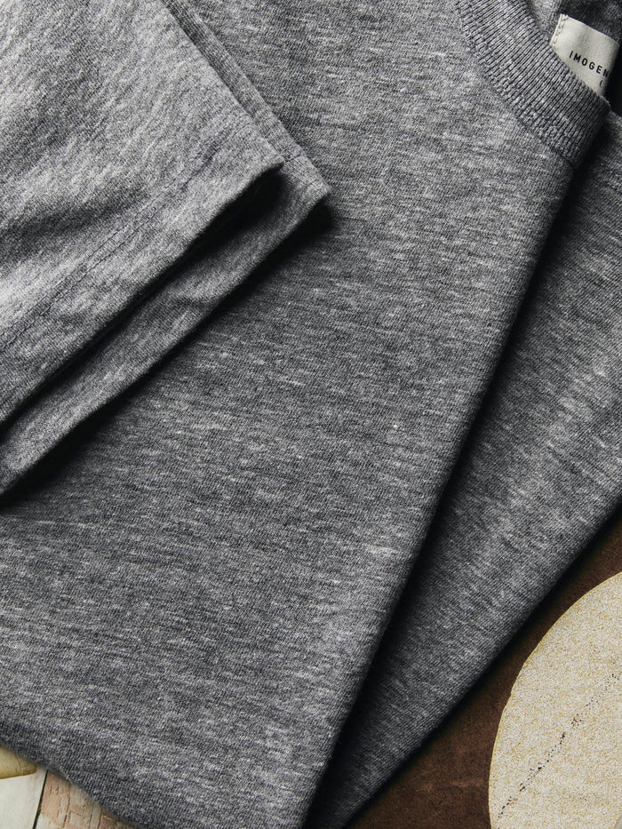 Dim Gray classic knit heather grey crew