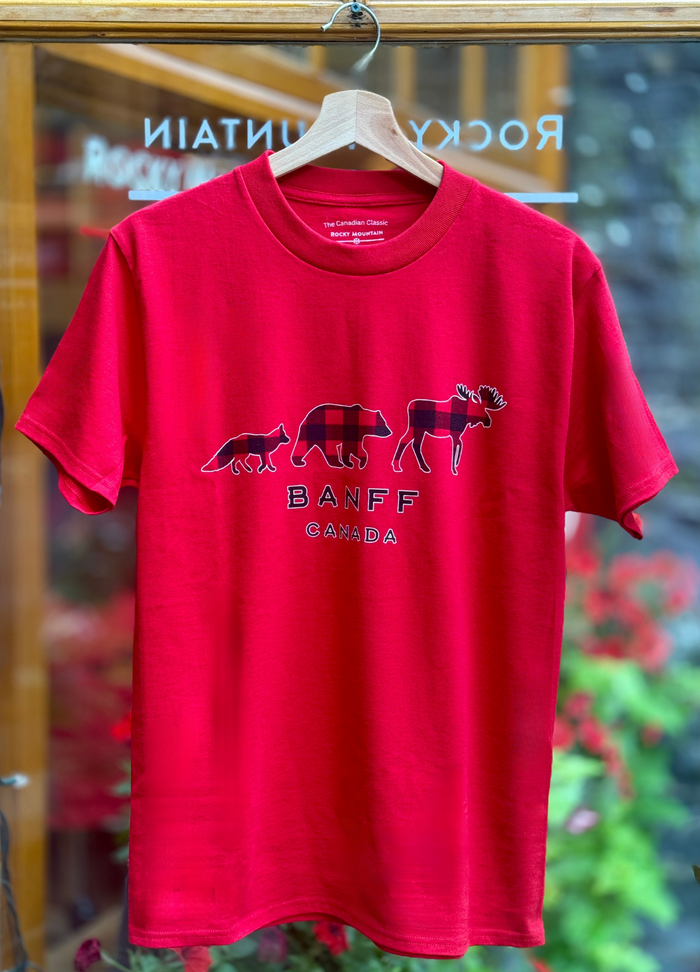 Comfort Red 3 Animals with Banff T-Shirt