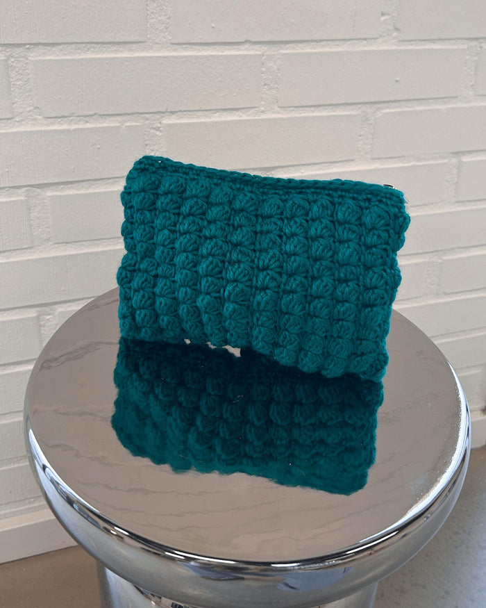CROCHET CLUTCH - GREEN