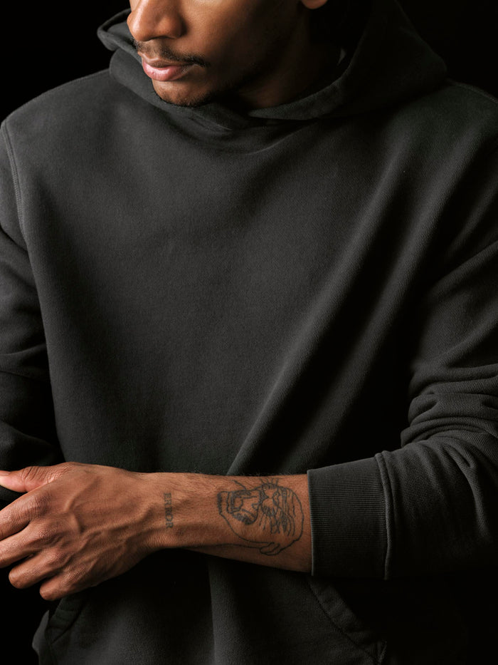 Black davenport hoodie in faded black