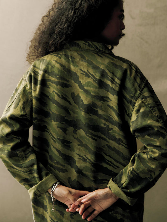 Black fatigue jacket in brushstroke camo