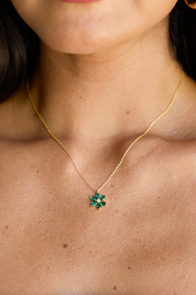 Flower Pendant Necklace