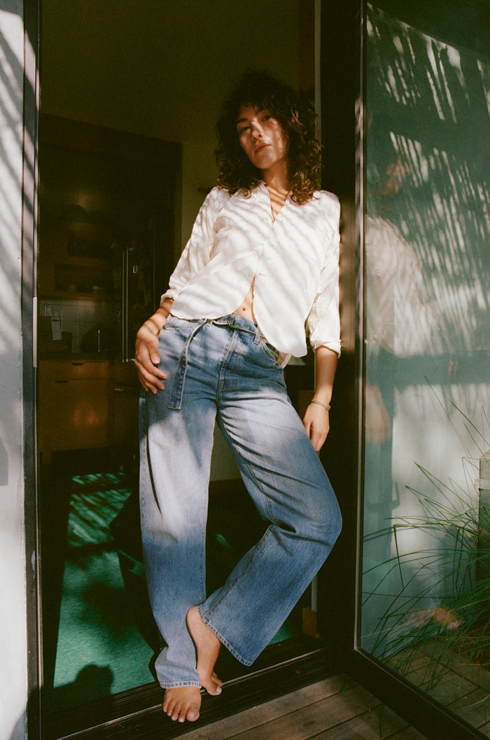 Black frankie belted jean
