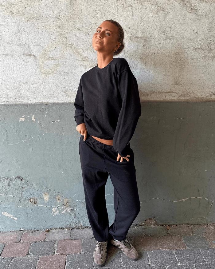 FRUIT SWEATSHIRT - BLACK