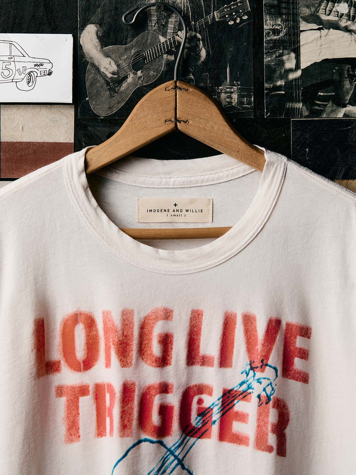 Gray i+w x willie nelson "trigger" tee
