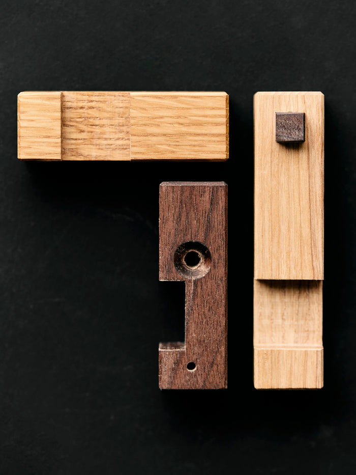 Tan kigumi wall hook