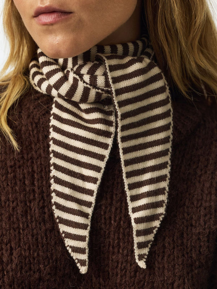 KOMMA TRIANGLE SCARF - HOT FUDGE / WHITECAP - Dinvintageshop