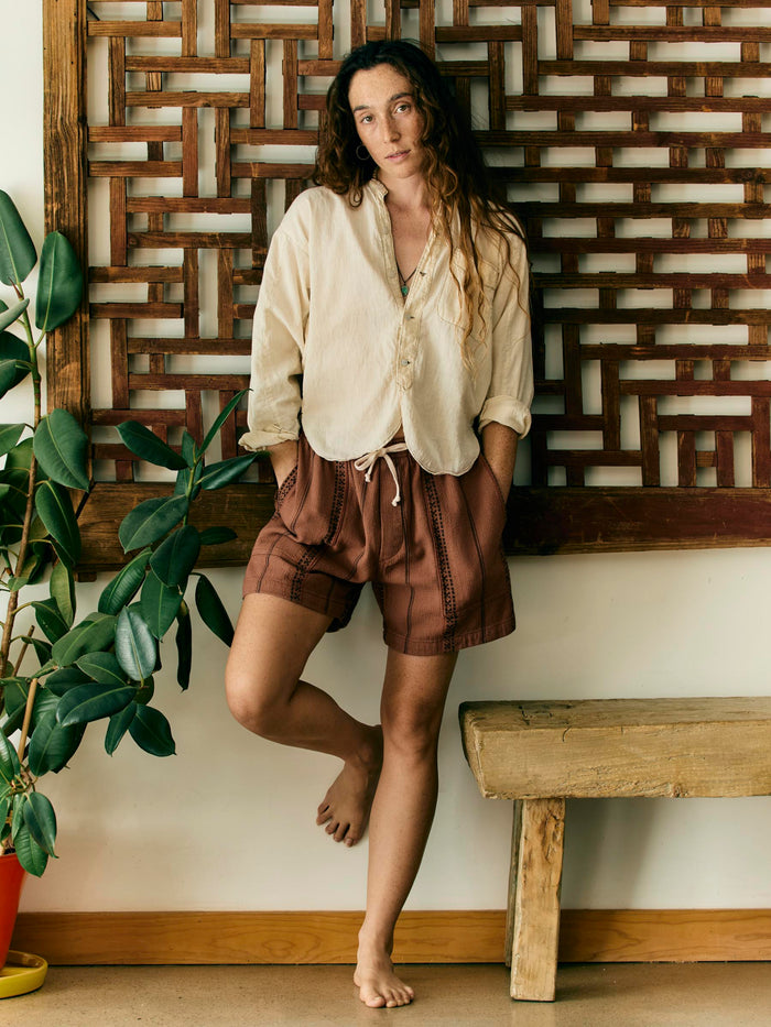 Dim Gray lagos lounge short in brown