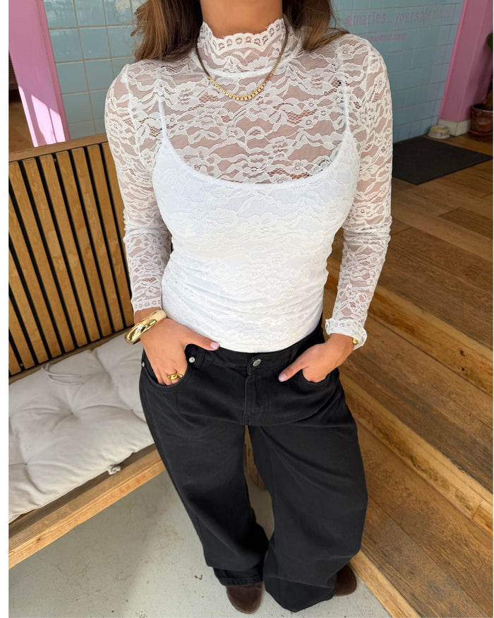LEXI LACE TOP - WHITE