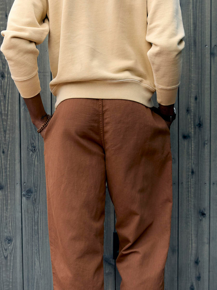 Dim Gray lounge pant in field brown