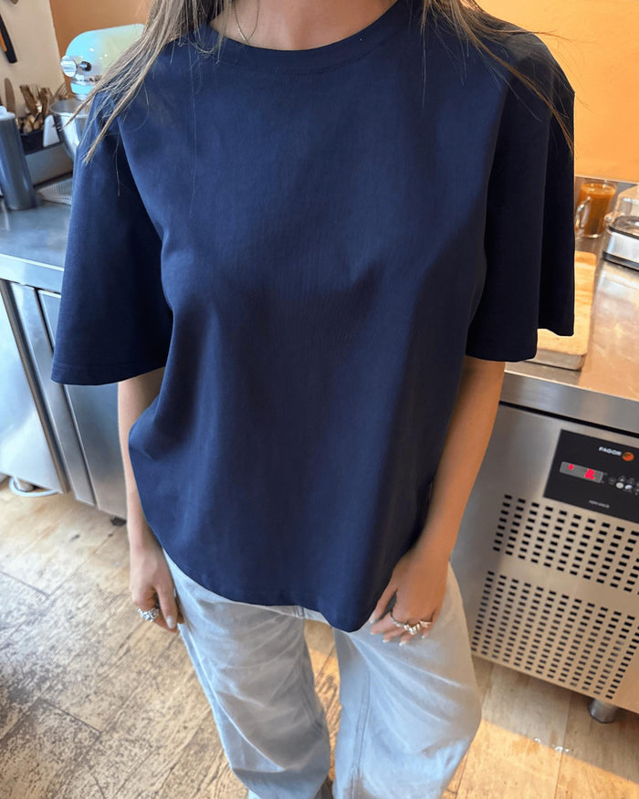 LYKKE TEE - NAVY