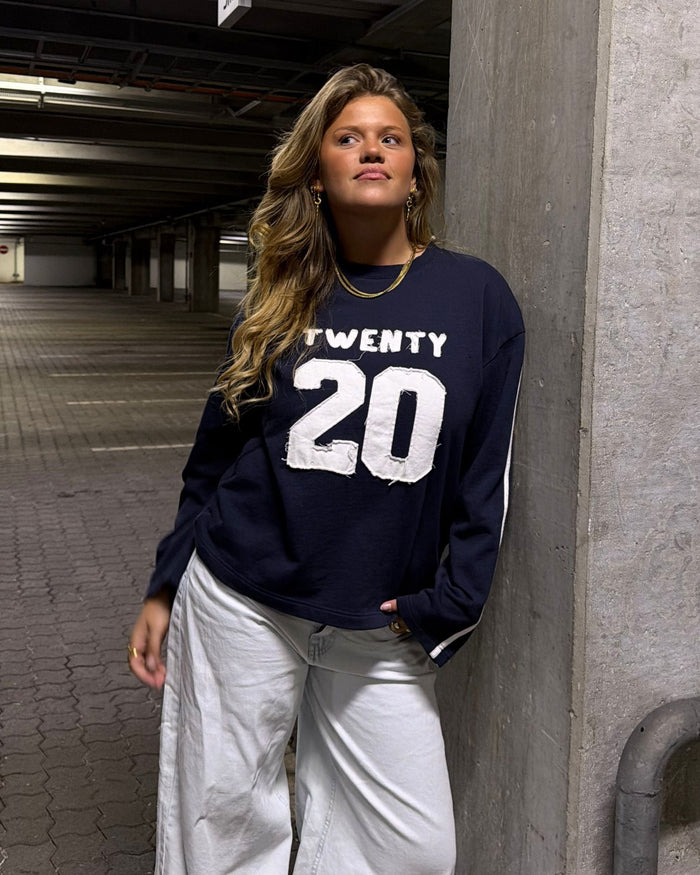 MACHO TEE - NAVY