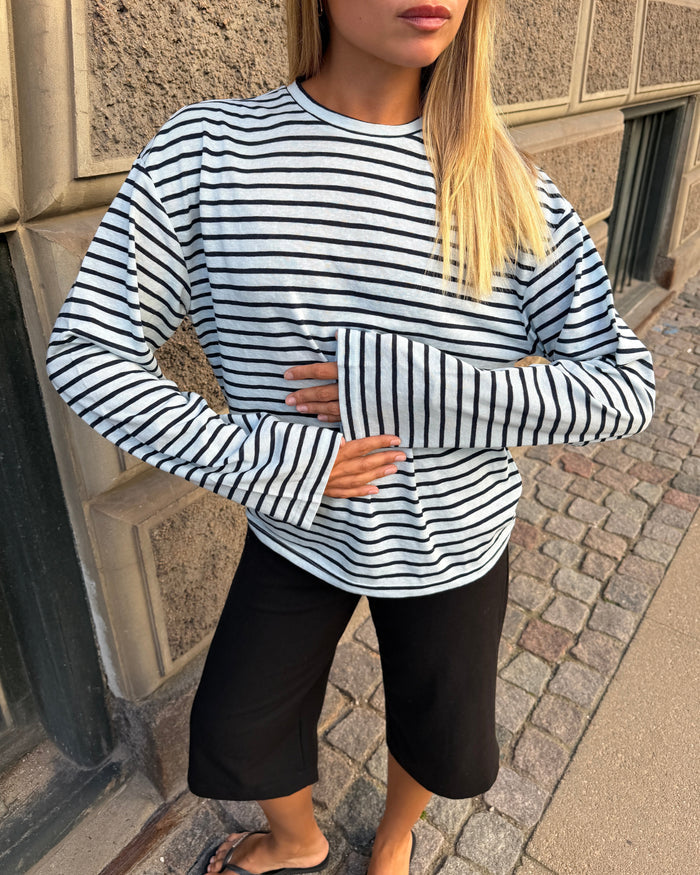 MALIA STRIPE TEE - LT BLUE/NAVY