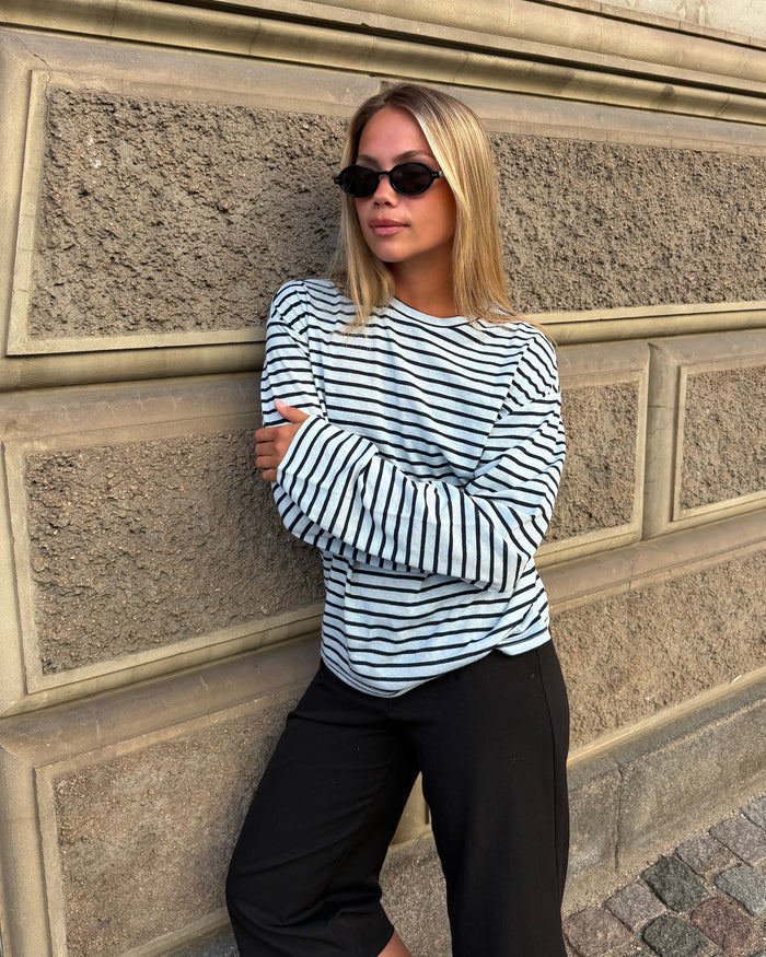 MALIA STRIPE TEE - LT BLUE/NAVY