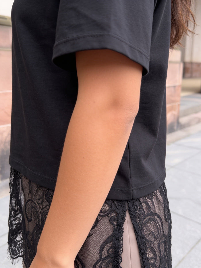MAVE LACE T-SHIRT - BLACK [AI]