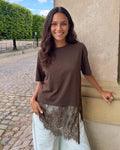 MAVE LACE T-SHIRT - HOT FUDGE [AI]