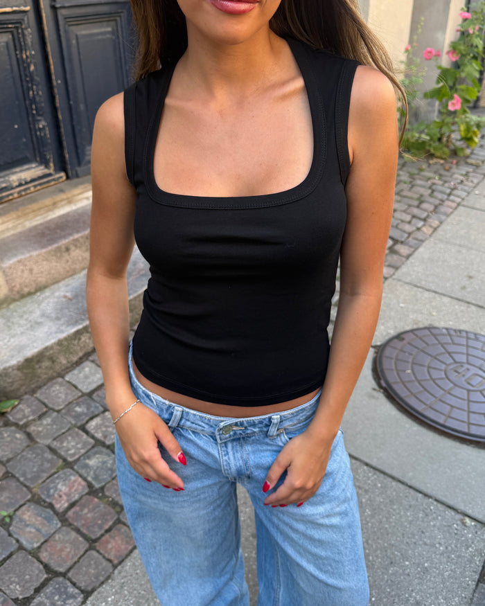 MIA TANK TOP - BLACK