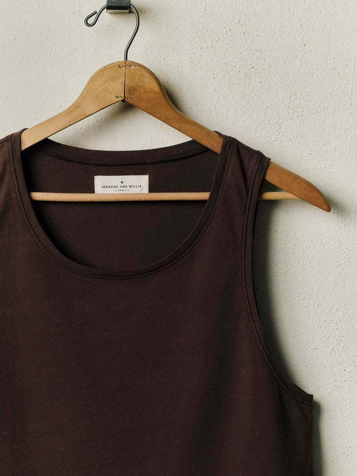 Black midweight box tank in brown