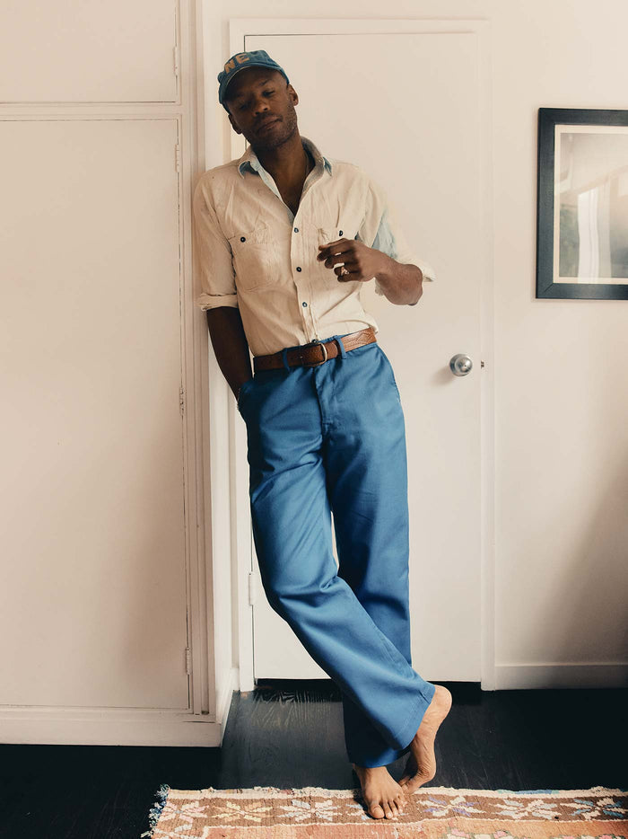 Gray oceanside relaxed pant in postman blue
