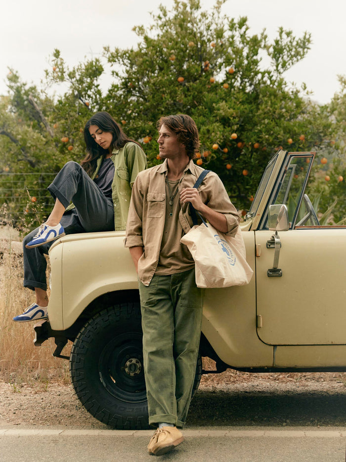 Seashell oliver military trouser in olive