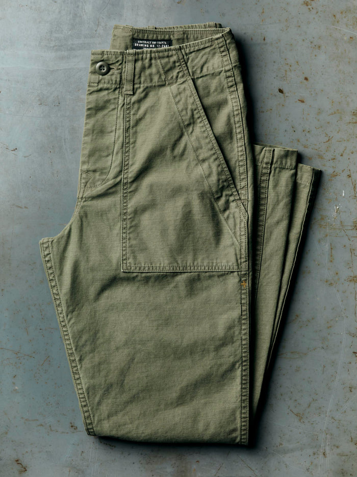 Dim Gray oliver military trouser in olive