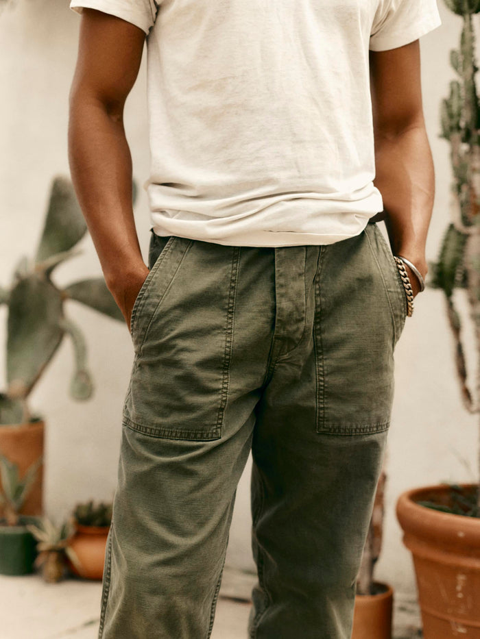 Light Gray oliver military trouser in olive