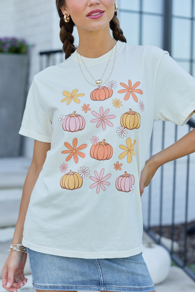 Pumpkin Daisy Ivory Comfort Colors Graphic Tee