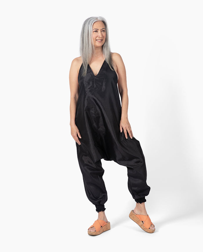 #color_onyx metallic outfit