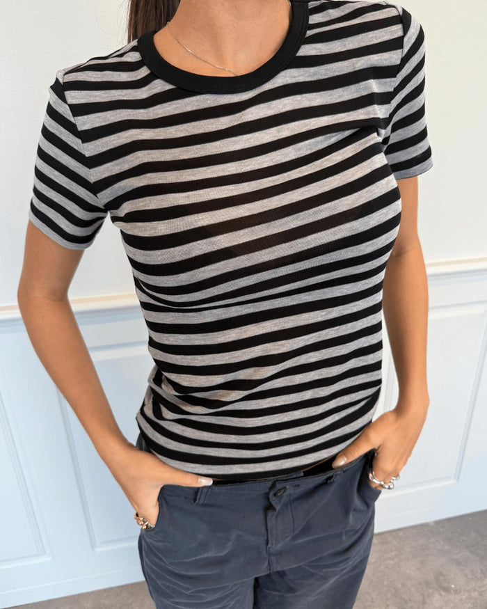 SIDSE KORTÆRMET T-SHIRT - BLACK/GREY STRIPE