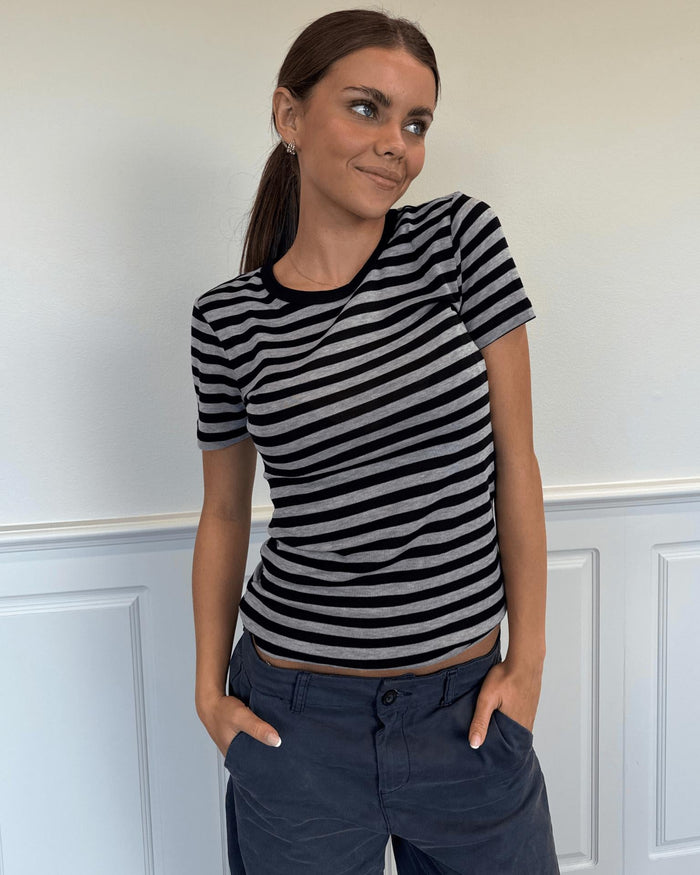 SIDSE KORTÆRMET T-SHIRT - BLACK/GREY STRIPE