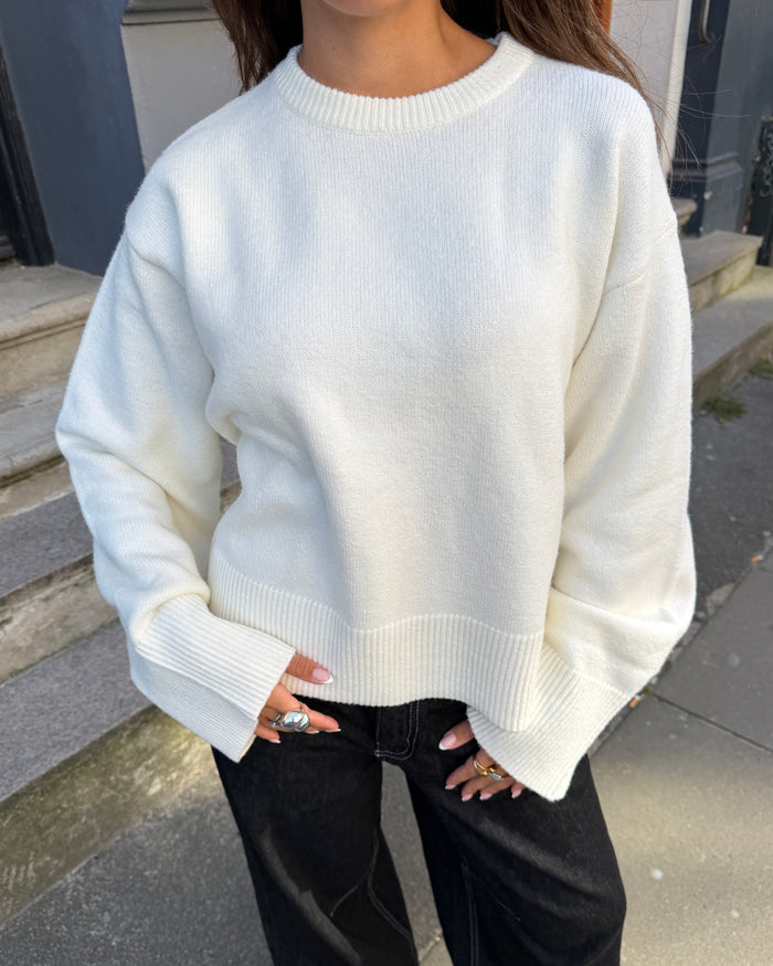 STINE OVERSIZE KNIT - OFFWHITE - Dinvintageshop