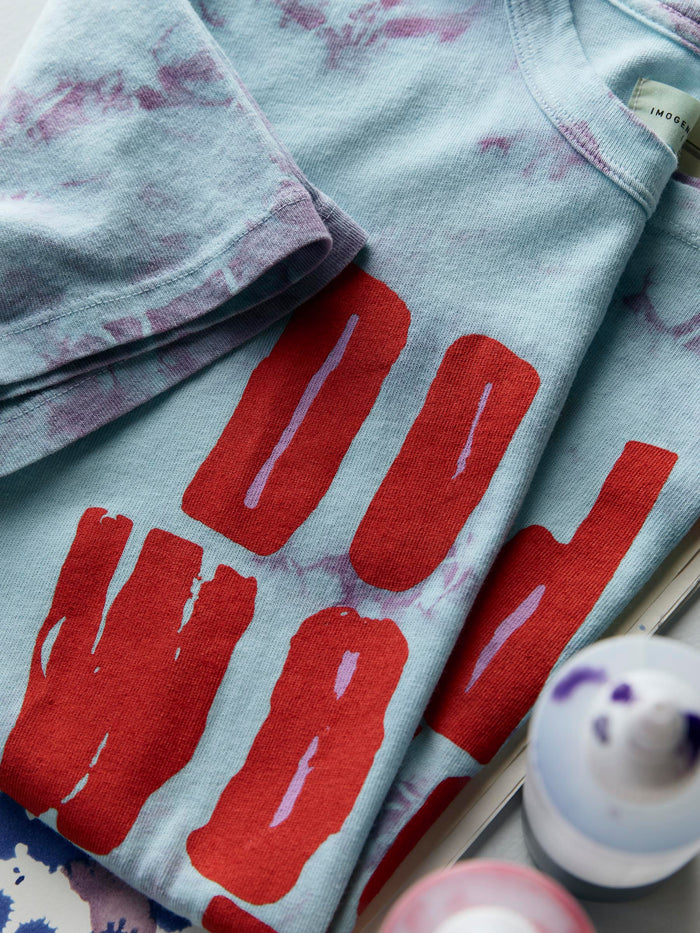 Dark Gray the "be happy" tee