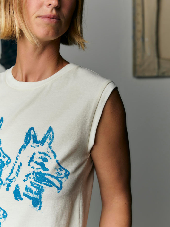 Dim Gray the "coyote" muscle tee
