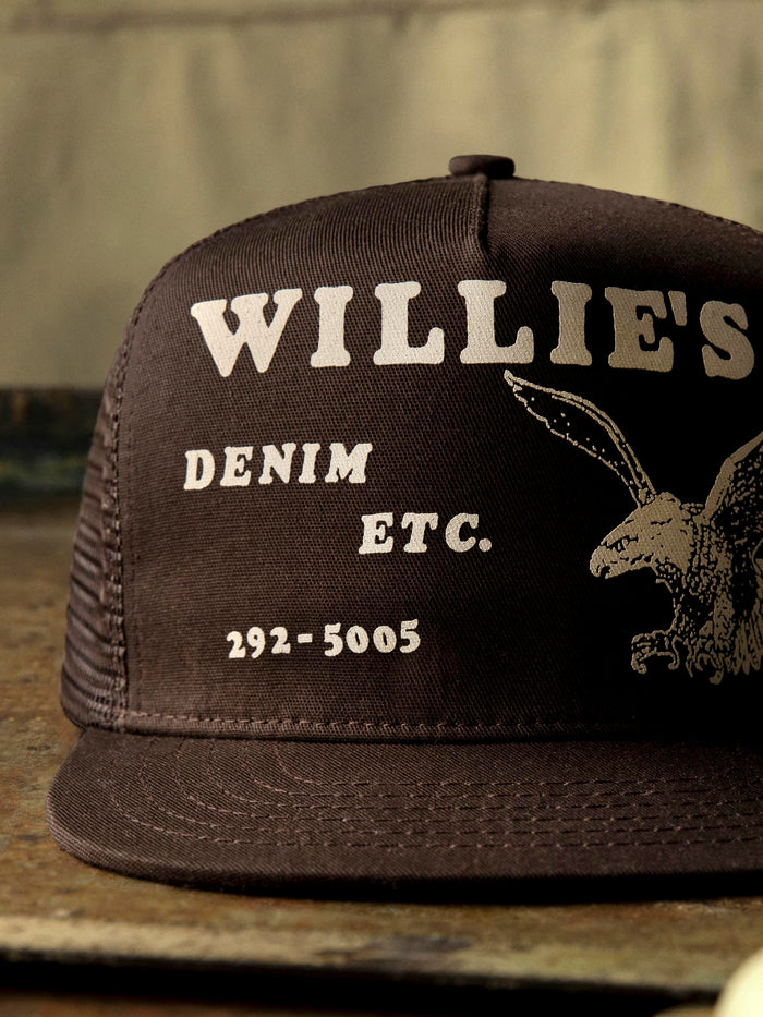 Black the "eagle" trucker