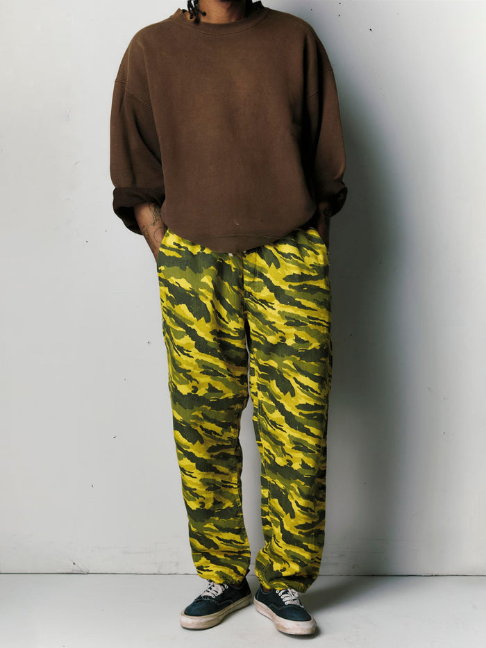 Gray the lounge pant in brushstroke camo