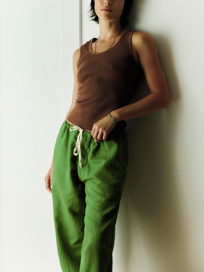 Light Gray the lounge pant in fern green