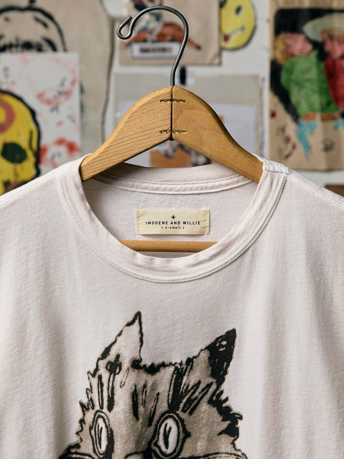 Gray the "no more news" tee