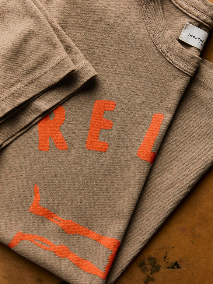 Dim Gray the "relax" tee