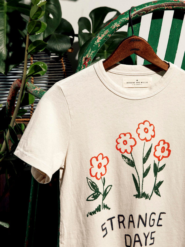 Black the "strange days" tee